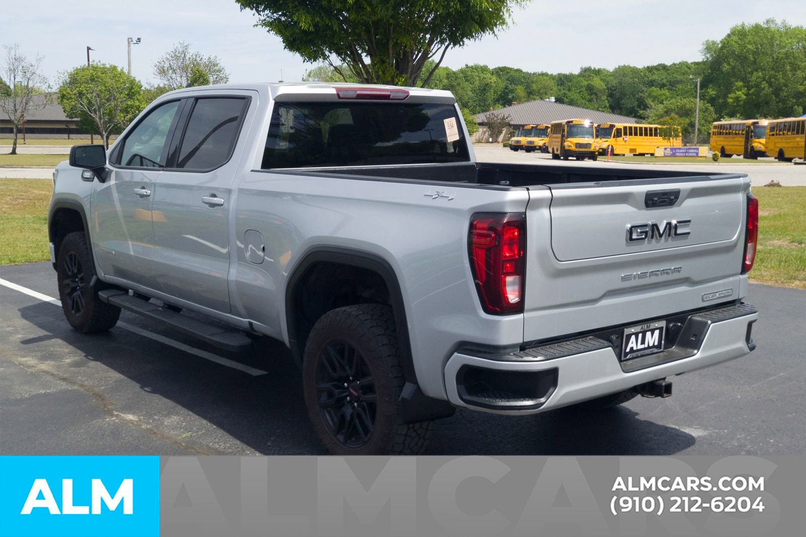 Used 2022 GMC Sierra 1500 Elevation w/ LPO, Elevation Black Package image 10