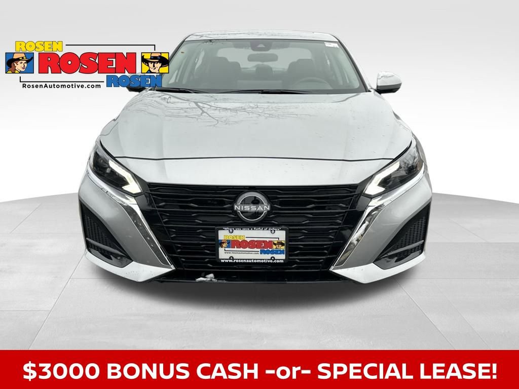 New 2025 Nissan Altima 2.5 SL image 8