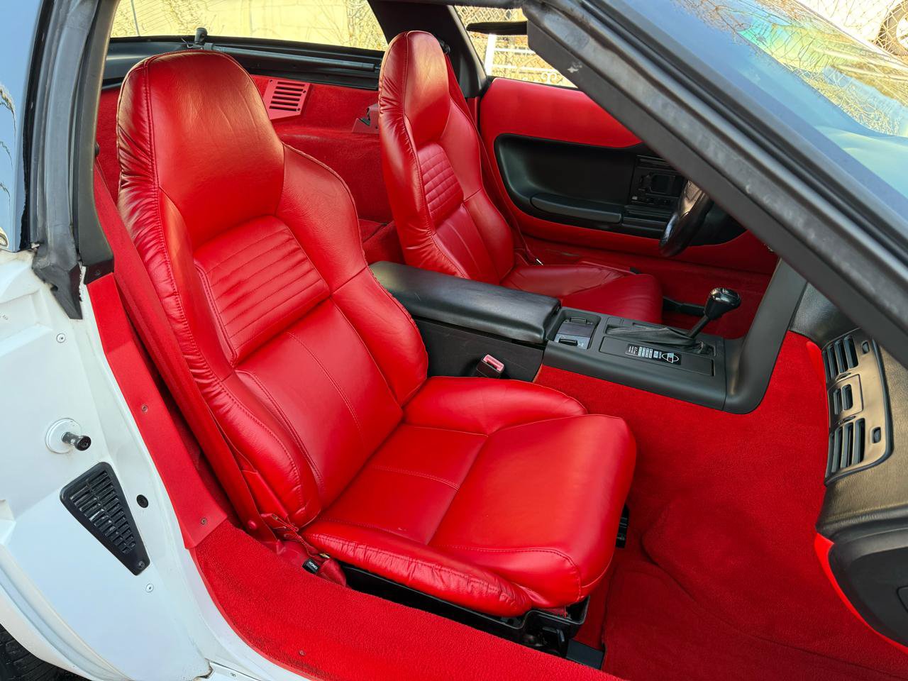 Used 1996 Chevrolet Corvette Coupe RWD image 5