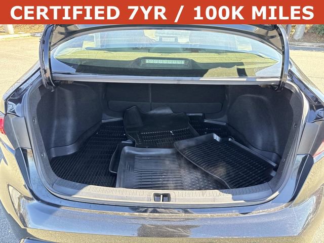 Used 2025 Toyota Corolla SE image 12