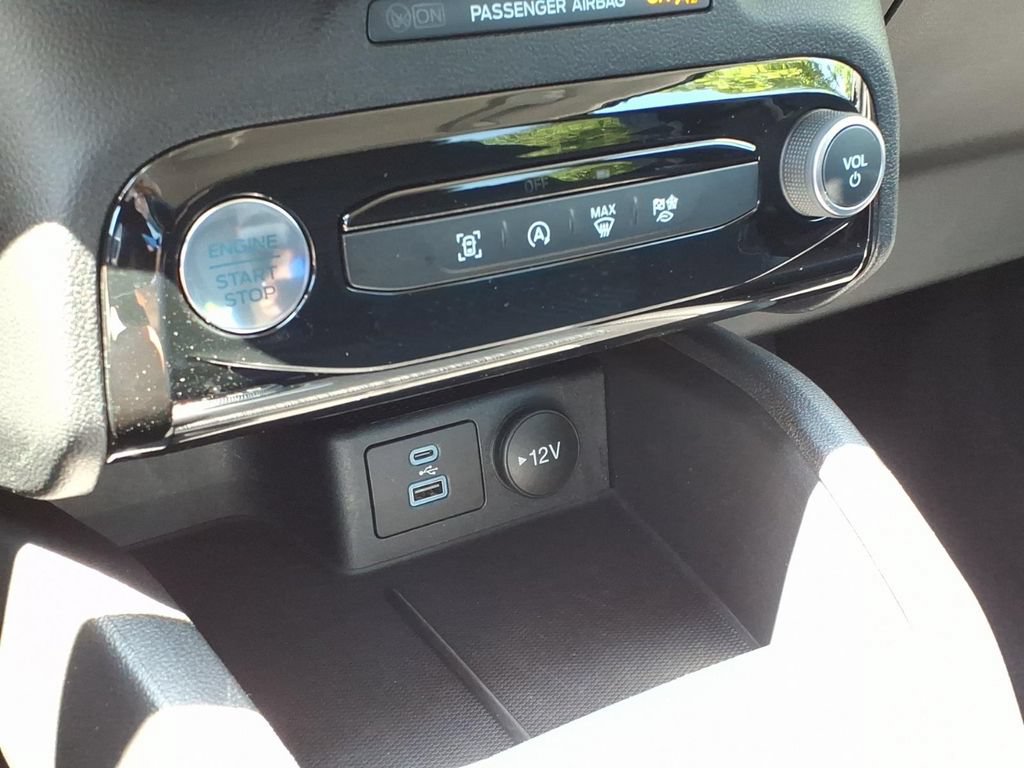 Used 2023 Ford Escape Active w/ Tech Pack #1 AWD/4WD image 21