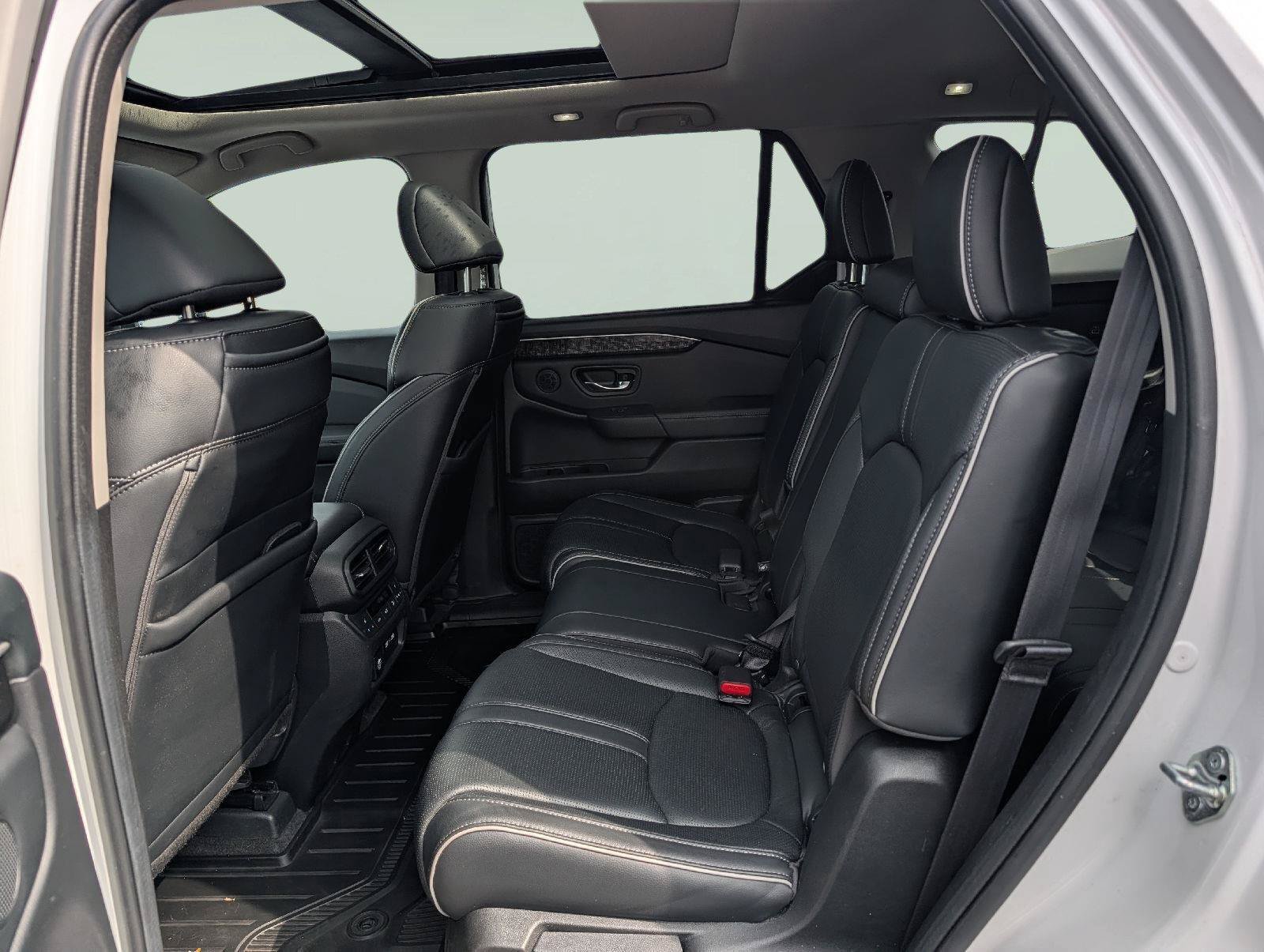 Used 2023 Honda Pilot Elite image 17