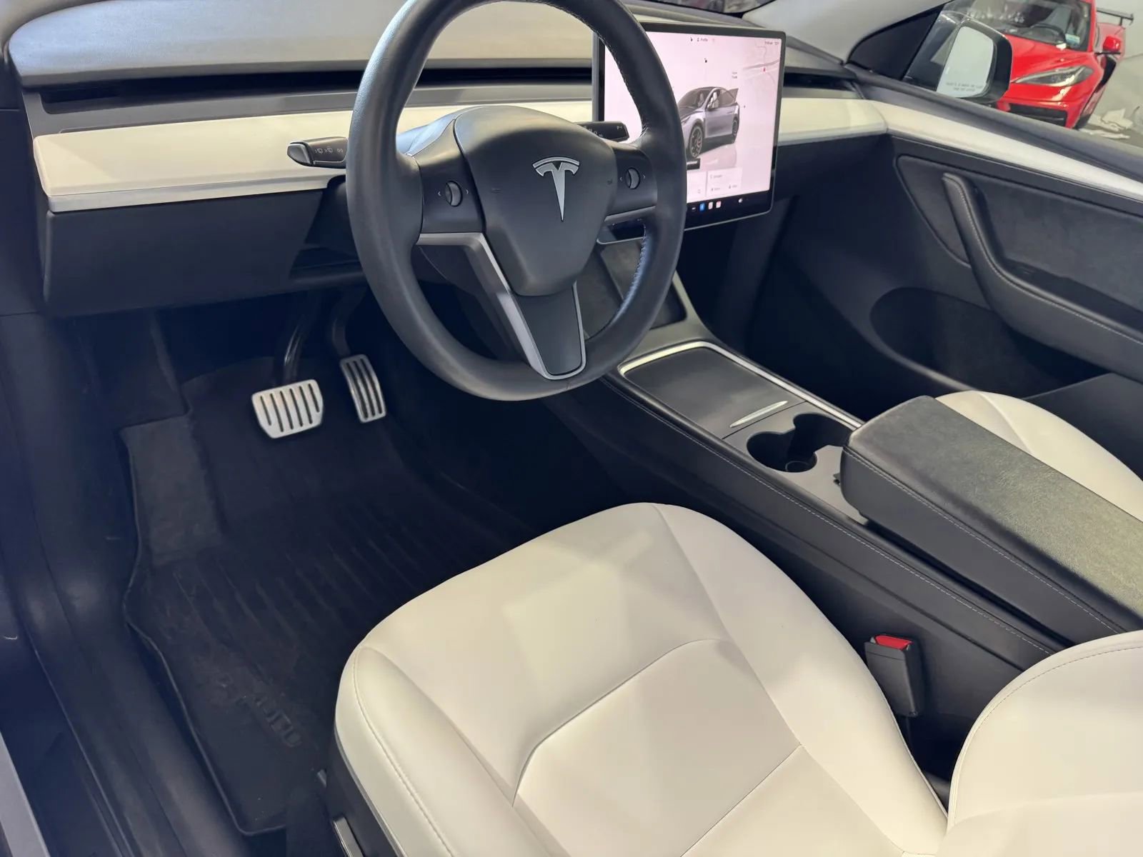 Used 2023 Tesla Model Y Long Range image 12