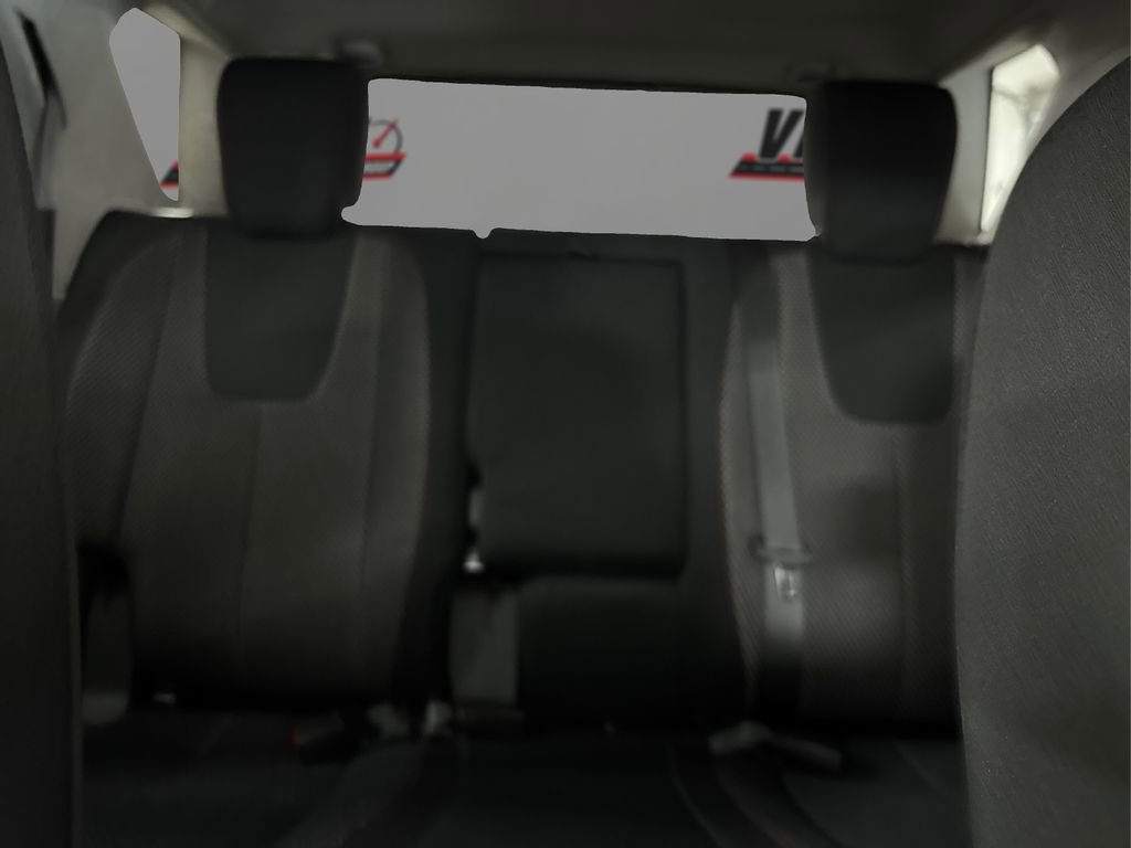 Used 2017 Chevrolet Equinox LT image 18