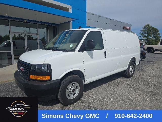 Used 2025 GMC Savana 3500 RWD image 1
