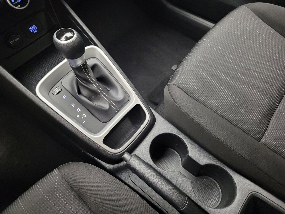 Used 2021 Hyundai Venue SE FWD image 26