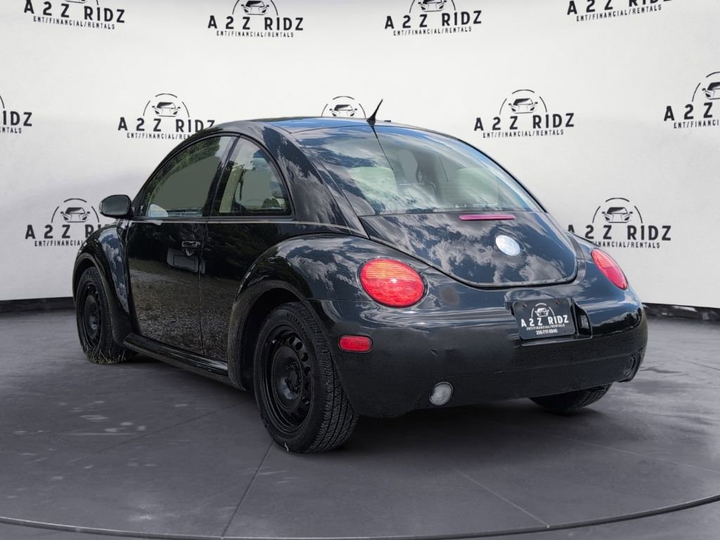 Used 2005 Volkswagen Beetle GL FWD image 4