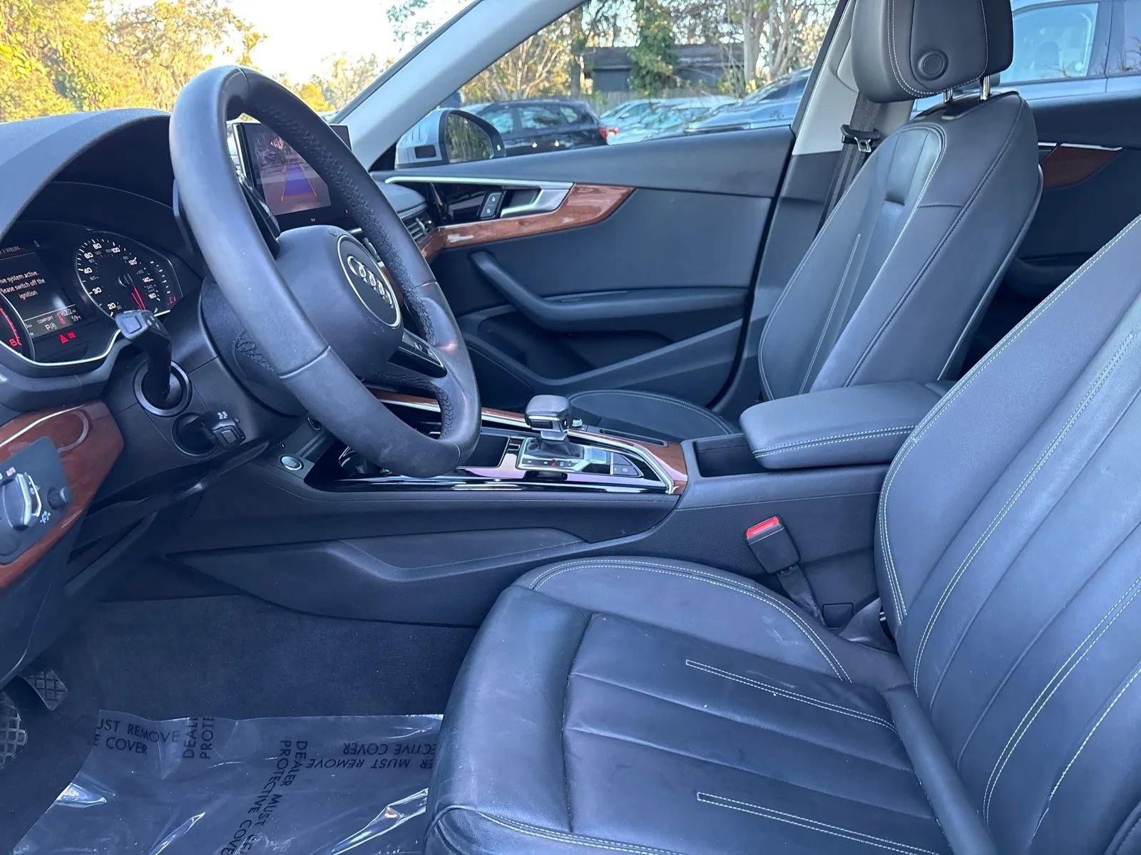 Used 2023 Audi A4 2.0T Premium w/ Convenience Package image 10