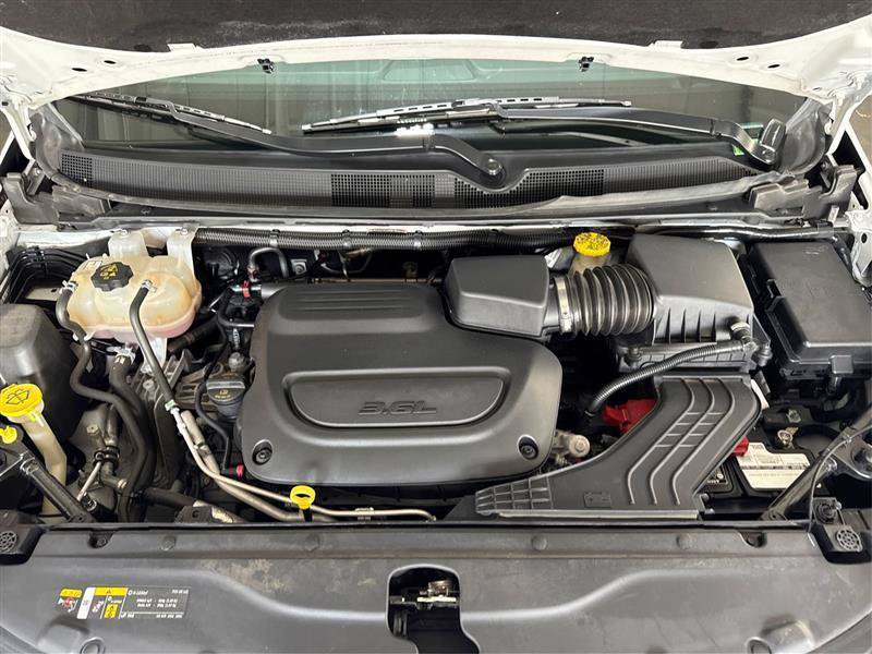 Used 2023 Chrysler Voyager LX FWD image 21