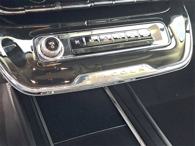 New 2026 Lincoln Corsair Premiere image 16