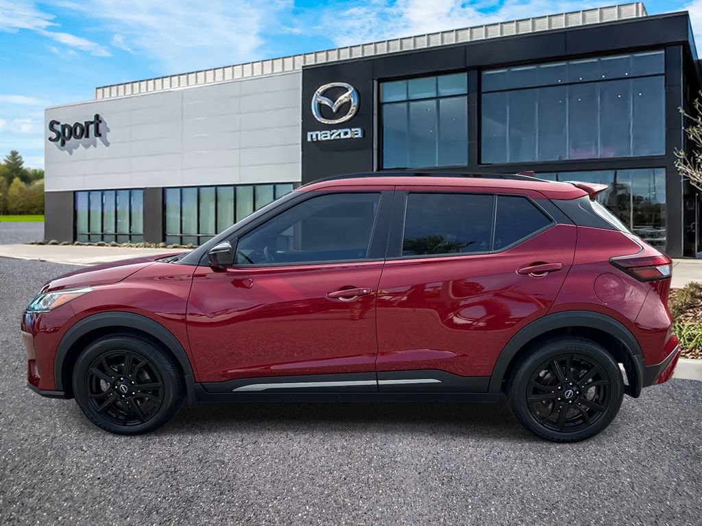 Used 2024 Nissan Kicks SR w/ SR Premium Package FWD image 7