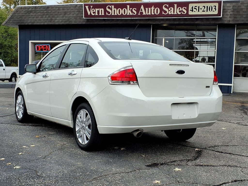 Used 2011 Ford Focus SEL w/ 301A Rapid Spec Order Code image 2