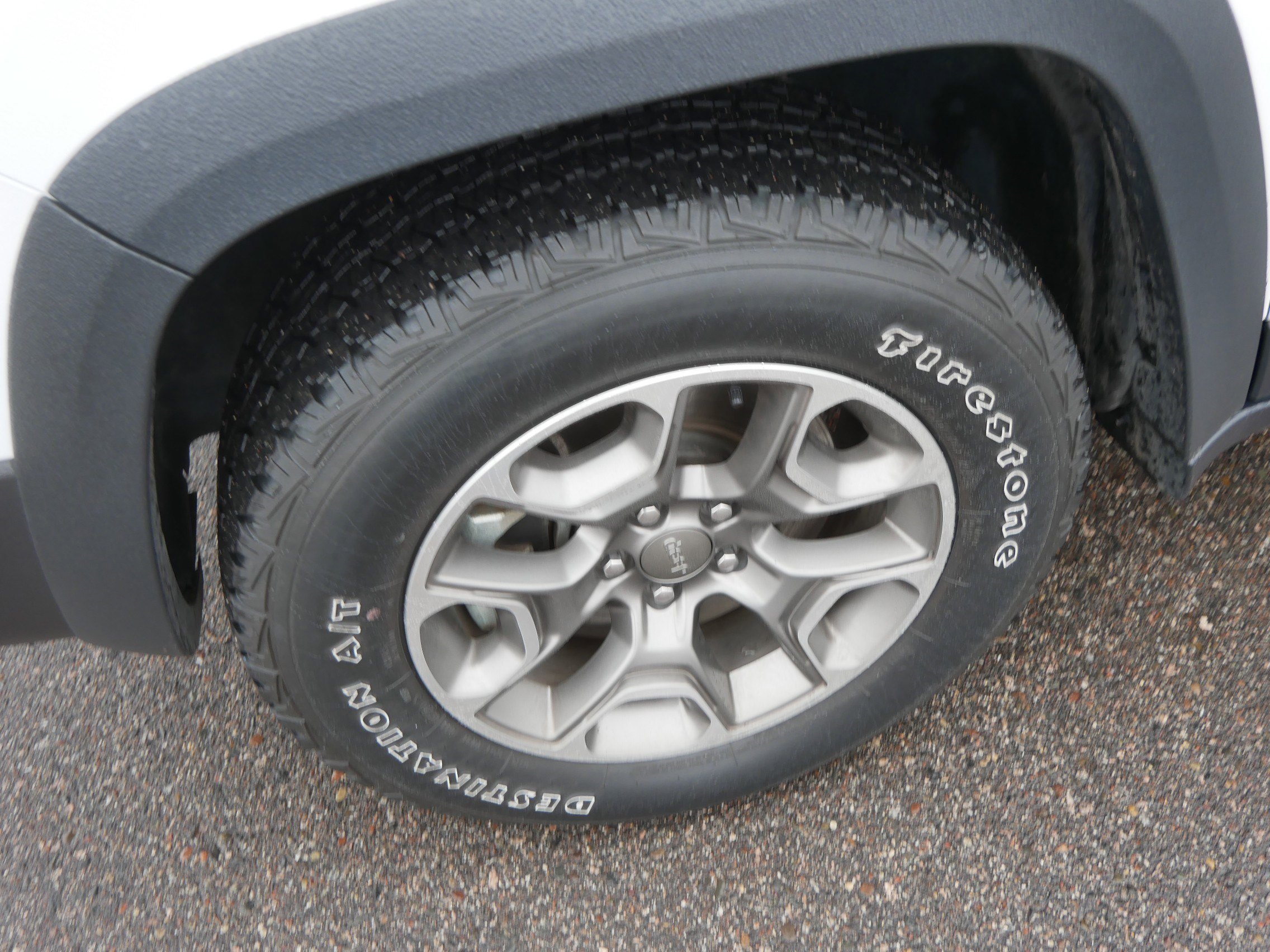 Used 2021 Jeep Cherokee Trailhawk image 16