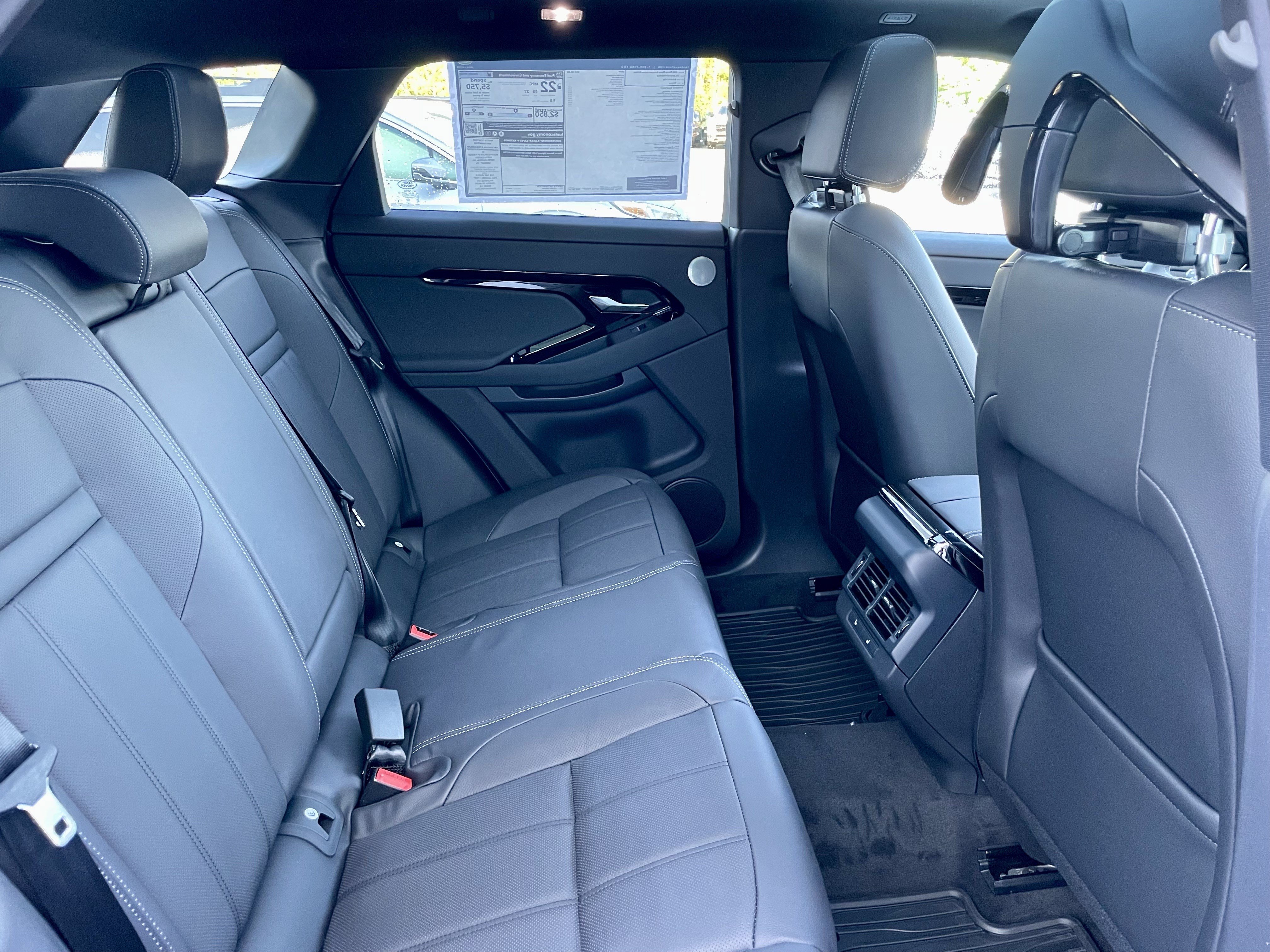 New 2026 Land Rover Range Rover Evoque Hoxton AWD/4WD image 31