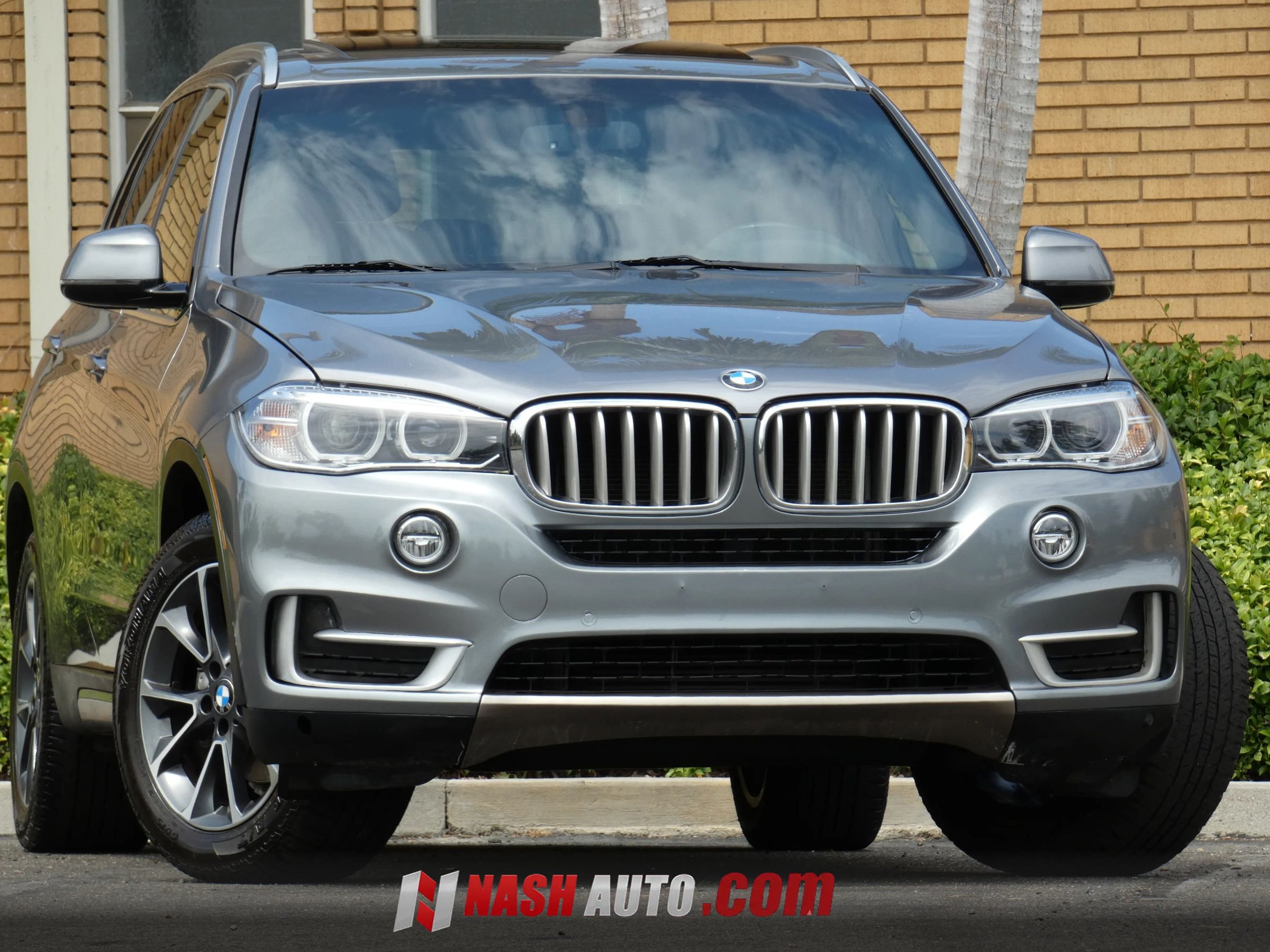 Used 2017 BMW X5 xDrive35i AWD/4WD image 1