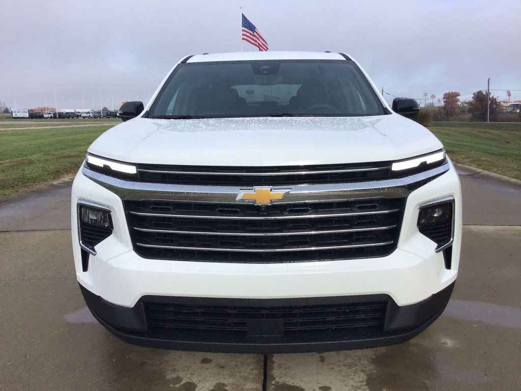 New 2026 Chevrolet Traverse LT w/ Driver Confidence Package image 11