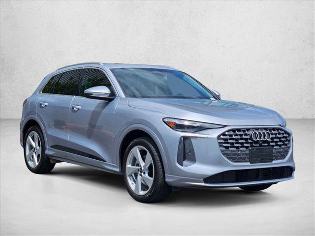 Certified 2025 Audi Q5 Prestige AWD/4WD image 3