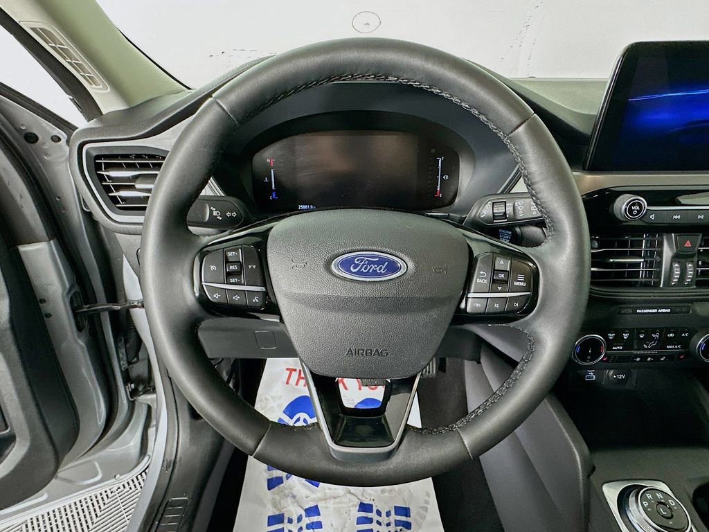 Used 2023 Ford Escape Active image 17