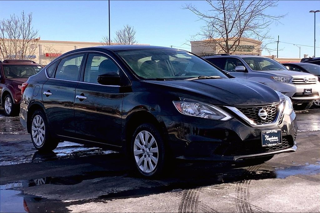 Used 2017 Nissan Sentra S image 38