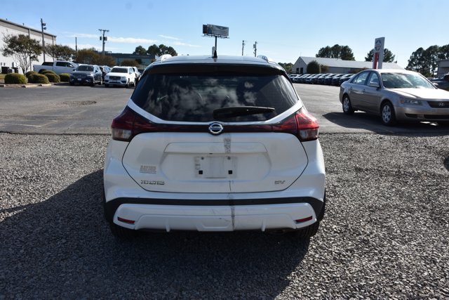 Used 2021 Nissan Kicks SV FWD image 6
