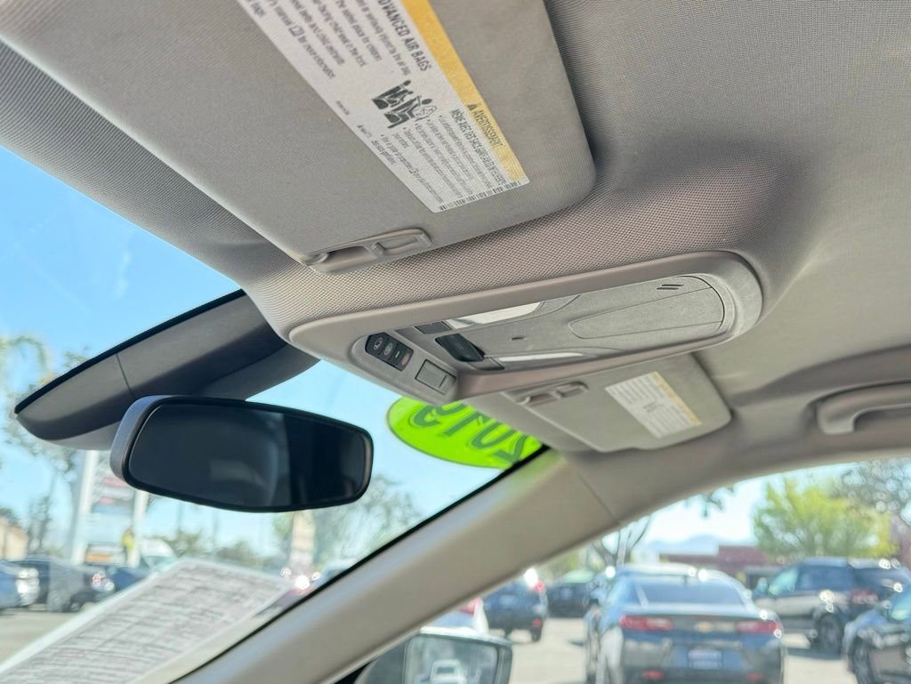 Used 2019 Chevrolet Impala LT FWD image 15