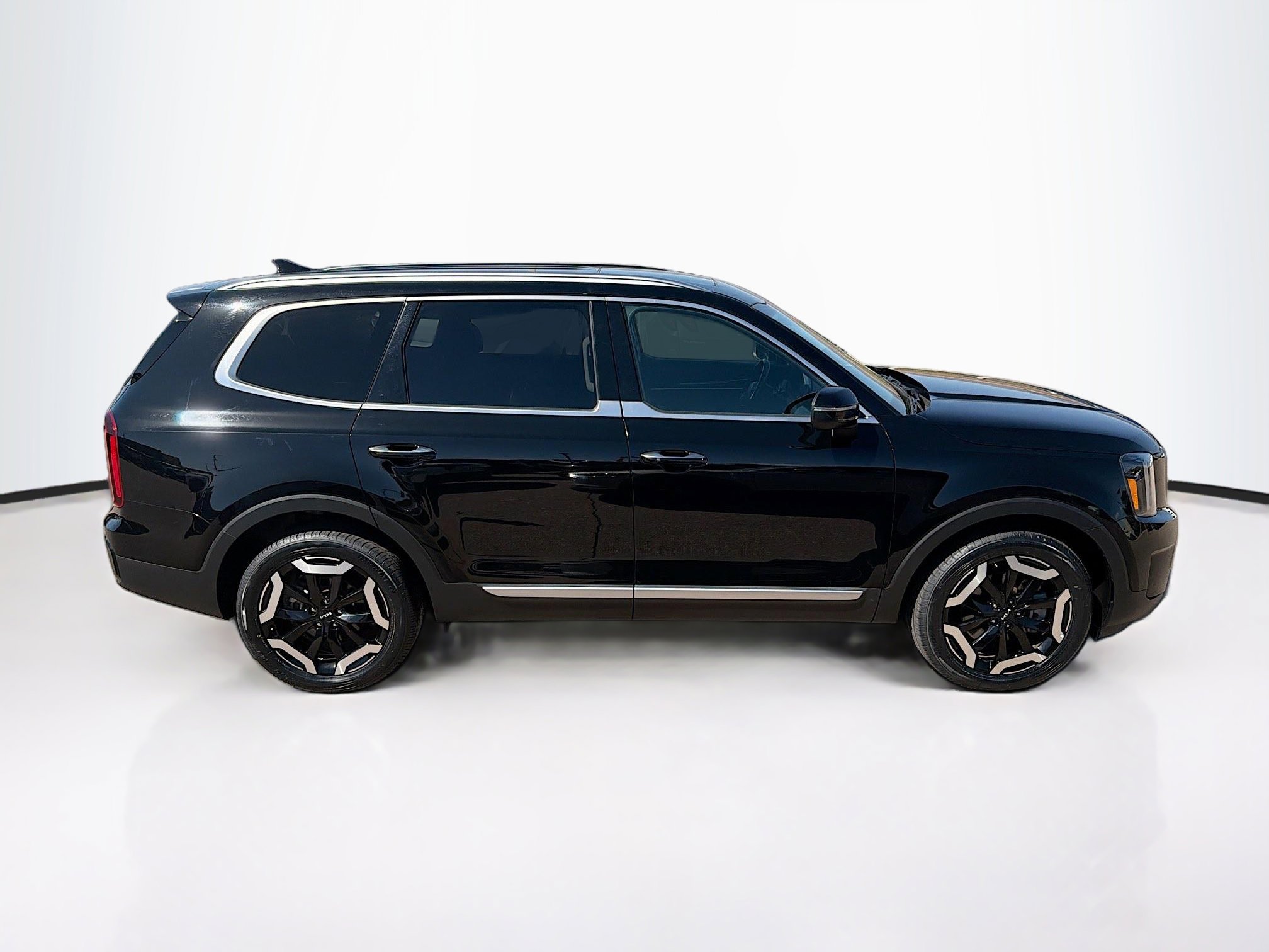 Used 2025 Kia Telluride S AWD/4WD image 10