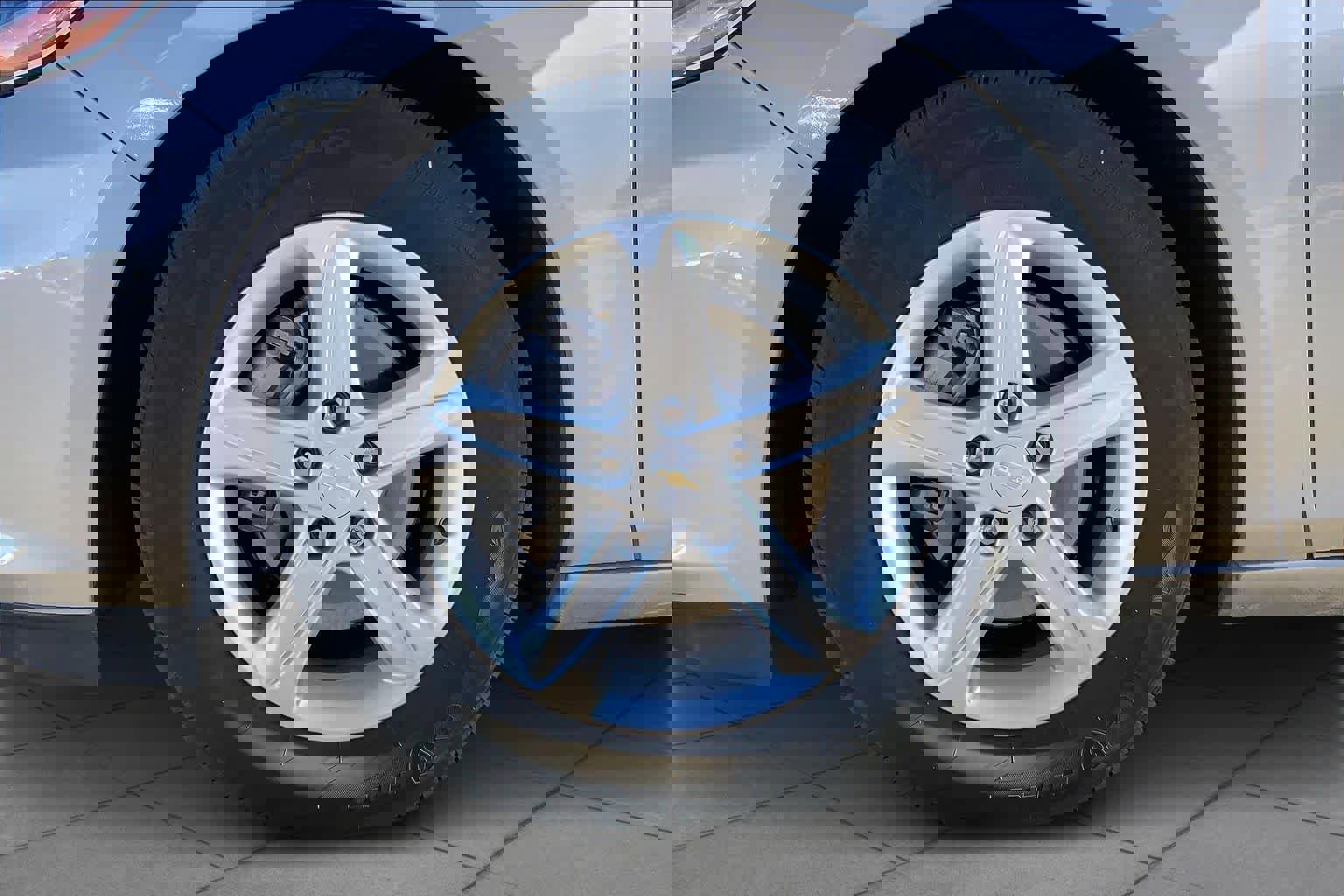 Certified 2025 Chevrolet Malibu LS image 11