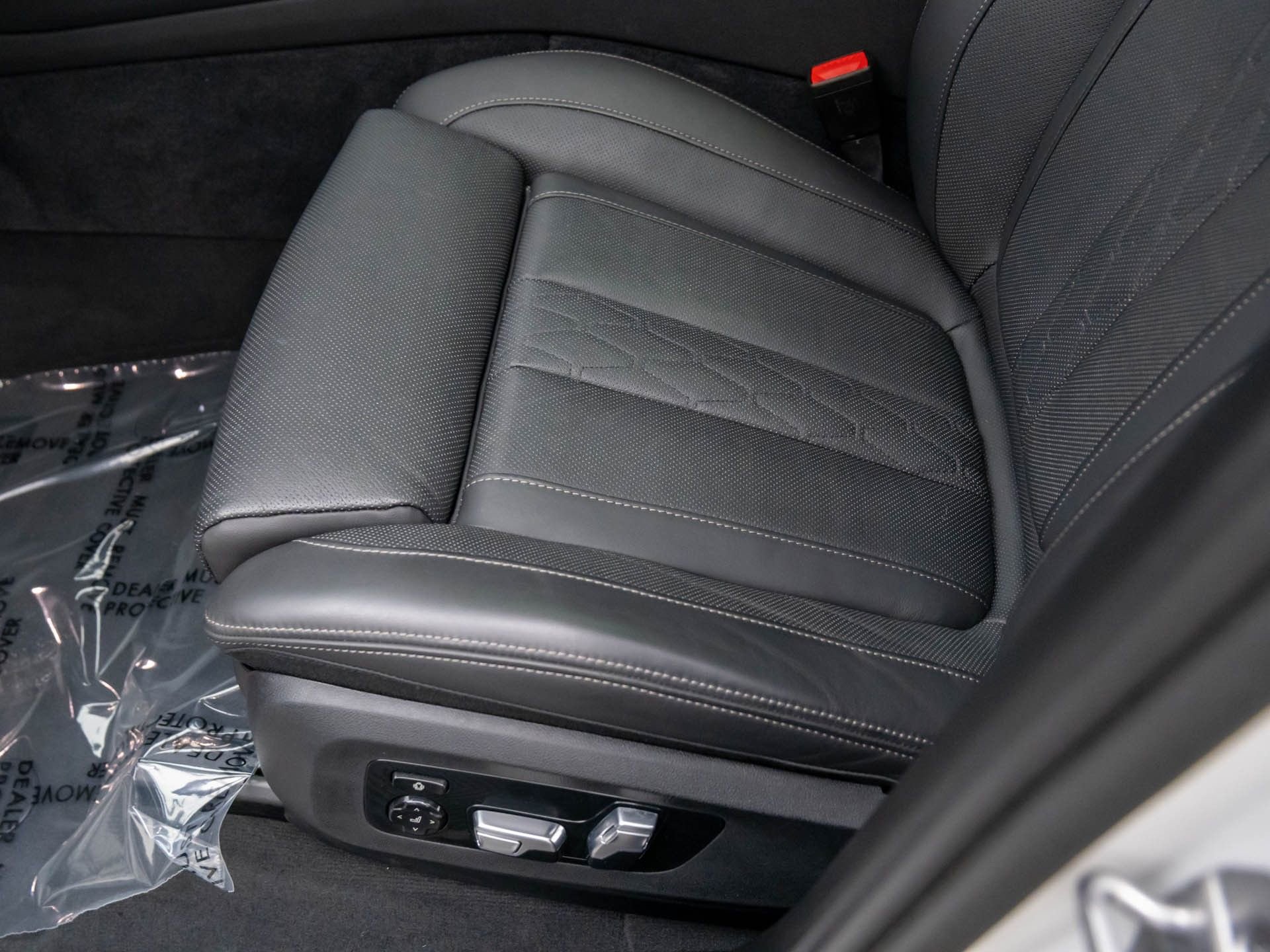 Certified 2024 BMW X5 xDrive50e w/ Executive Package image 14