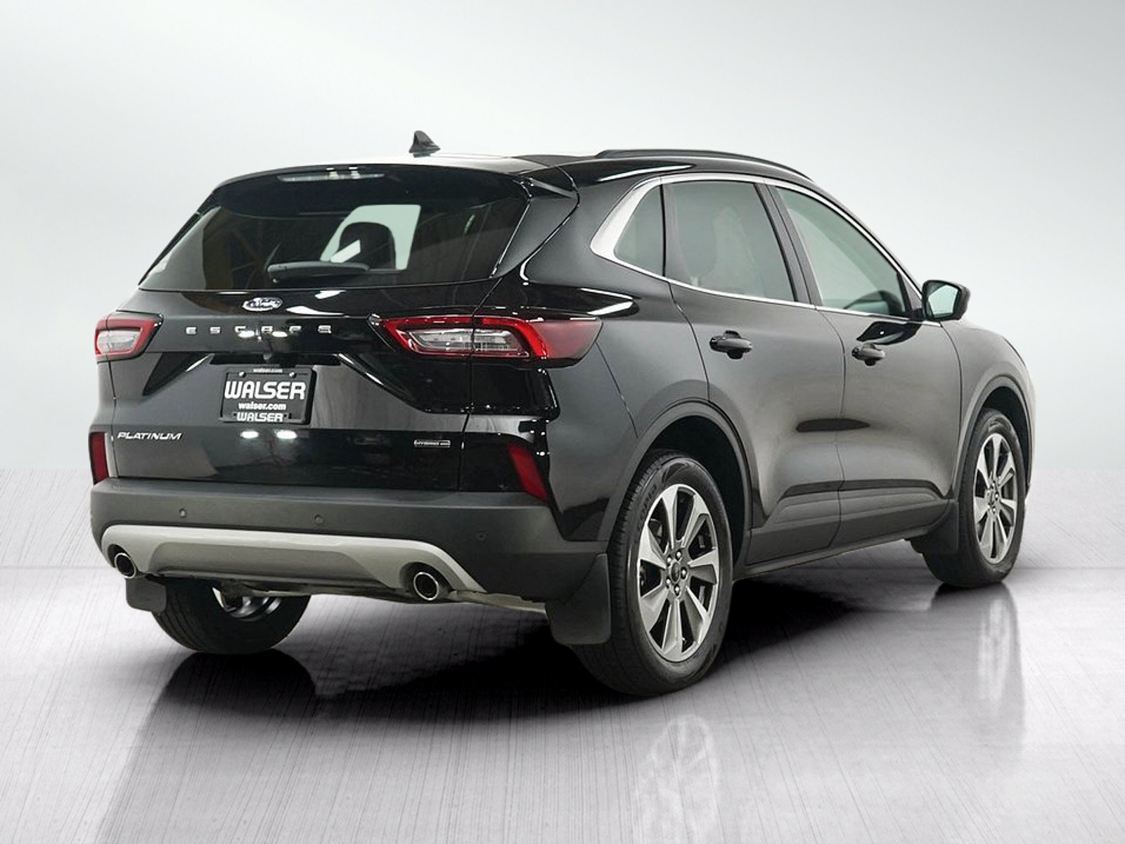 Used 2024 Ford Escape Platinum AWD/4WD image 5