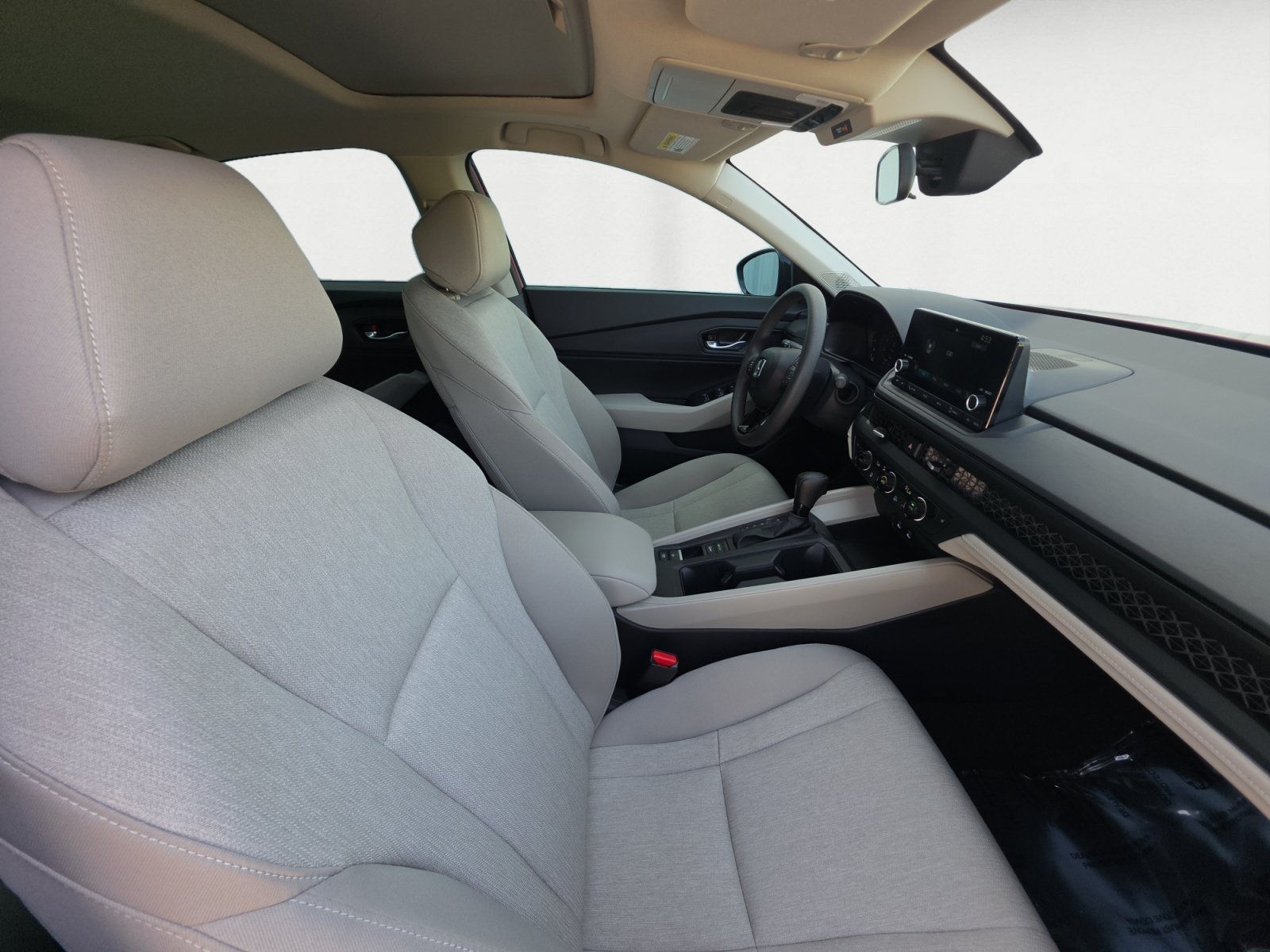 Used 2025 Honda Accord SE image 15