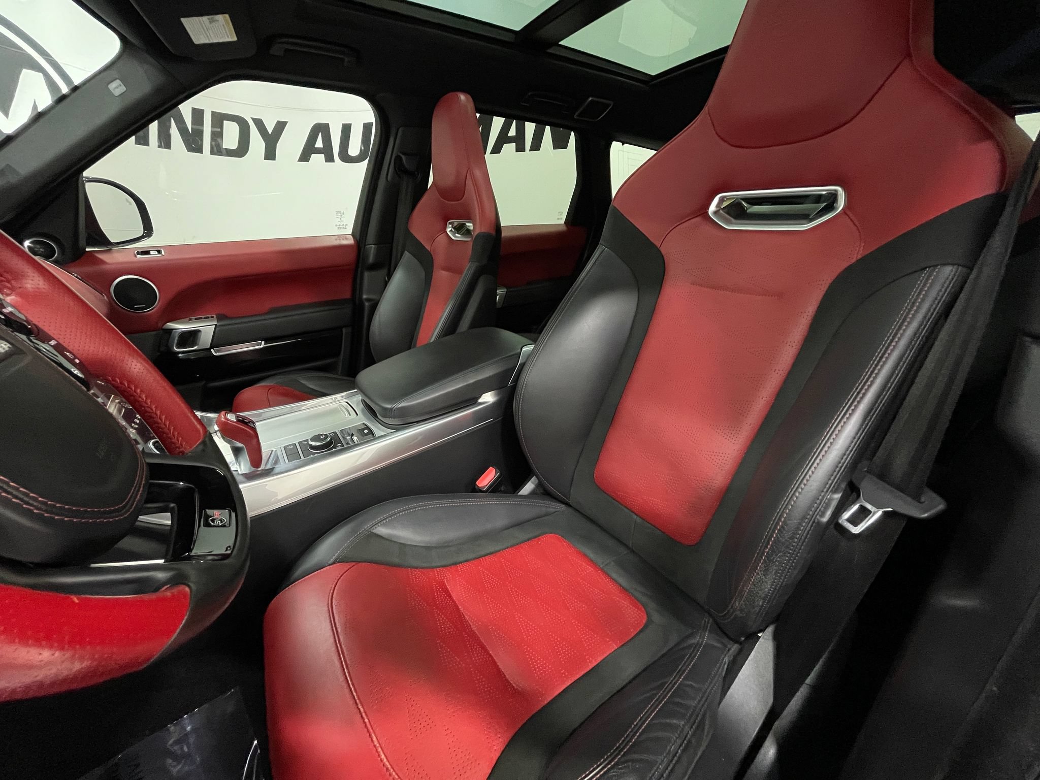 Used 2020 Land Rover Range Rover Sport SVR AWD/4WD image 14