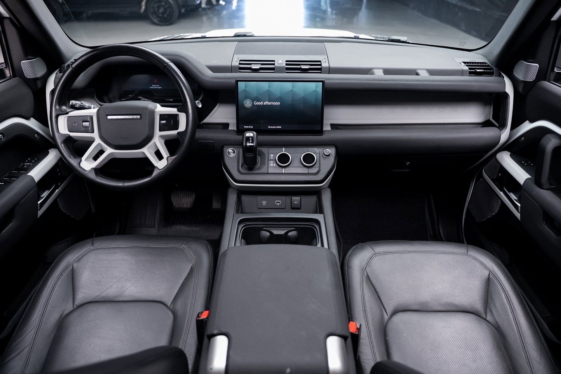 Used 2023 Land Rover Defender 130 SE image 44