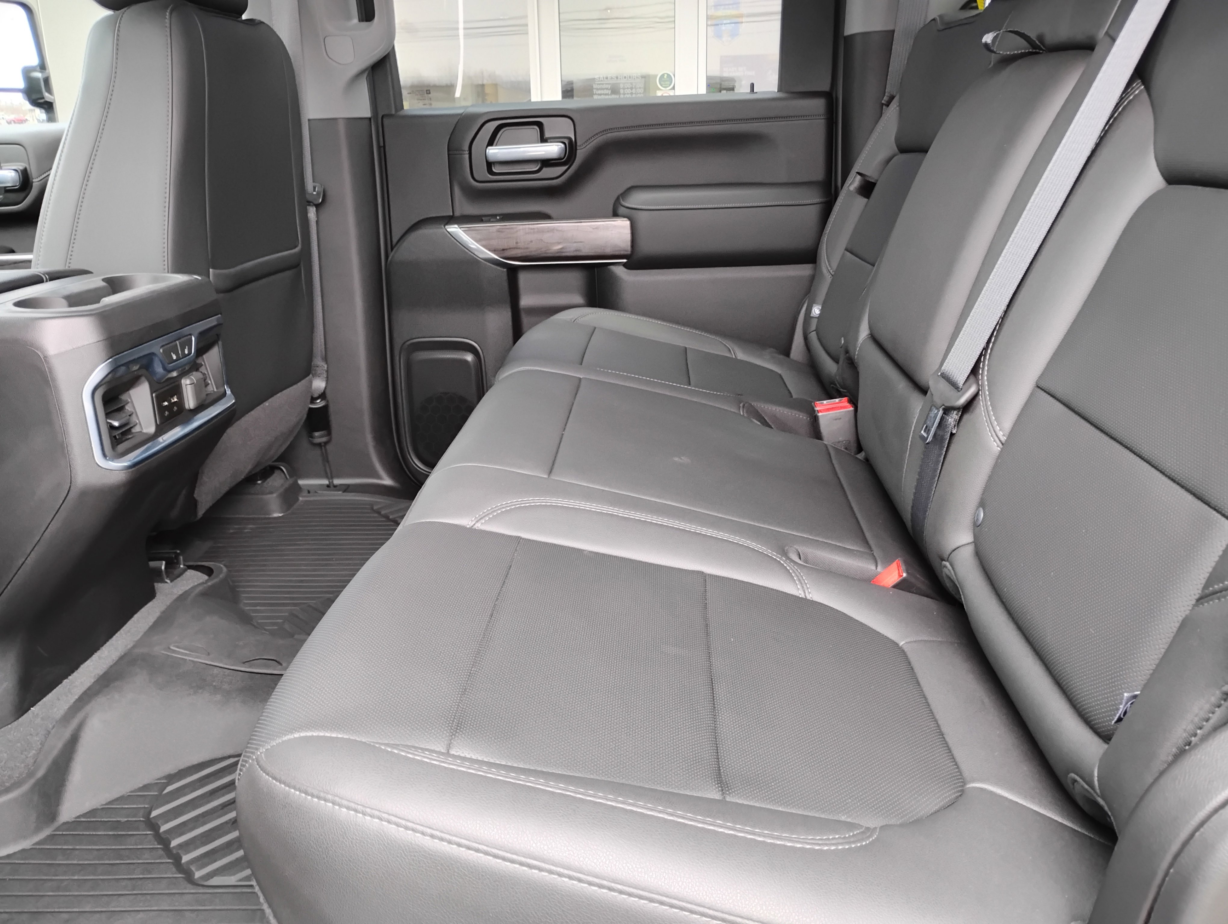 Used 2021 Chevrolet Silverado 3500 LTZ w/ LTZ Plus Package image 17