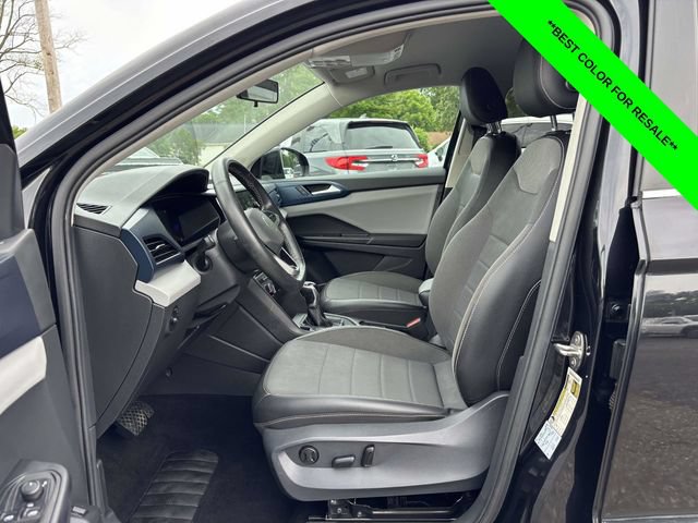 Used 2022 Volkswagen Taos SE AWD/4WD image 3