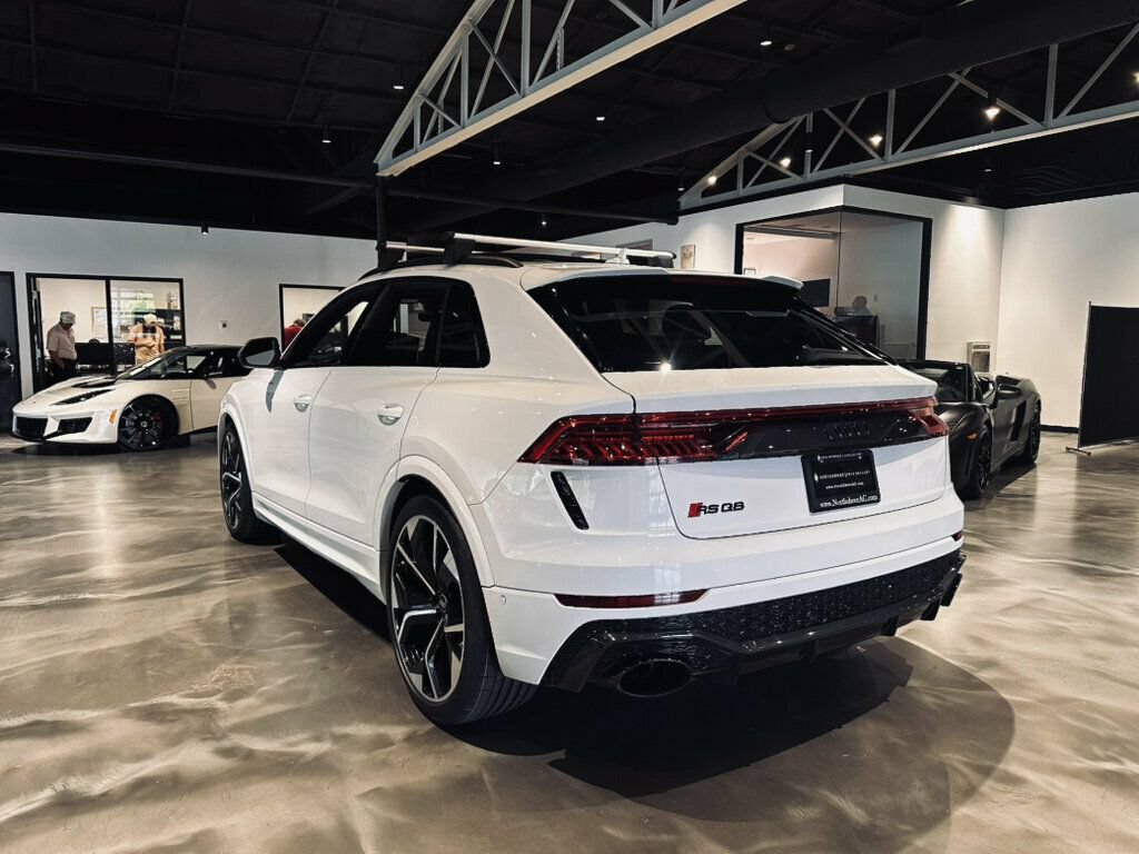 Used 2022 Audi RS Q8 AWD/4WD image 3