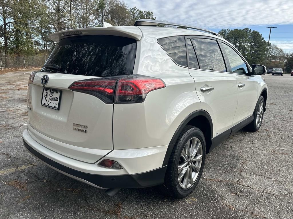 Used 2018 Toyota RAV4 Limited image 7