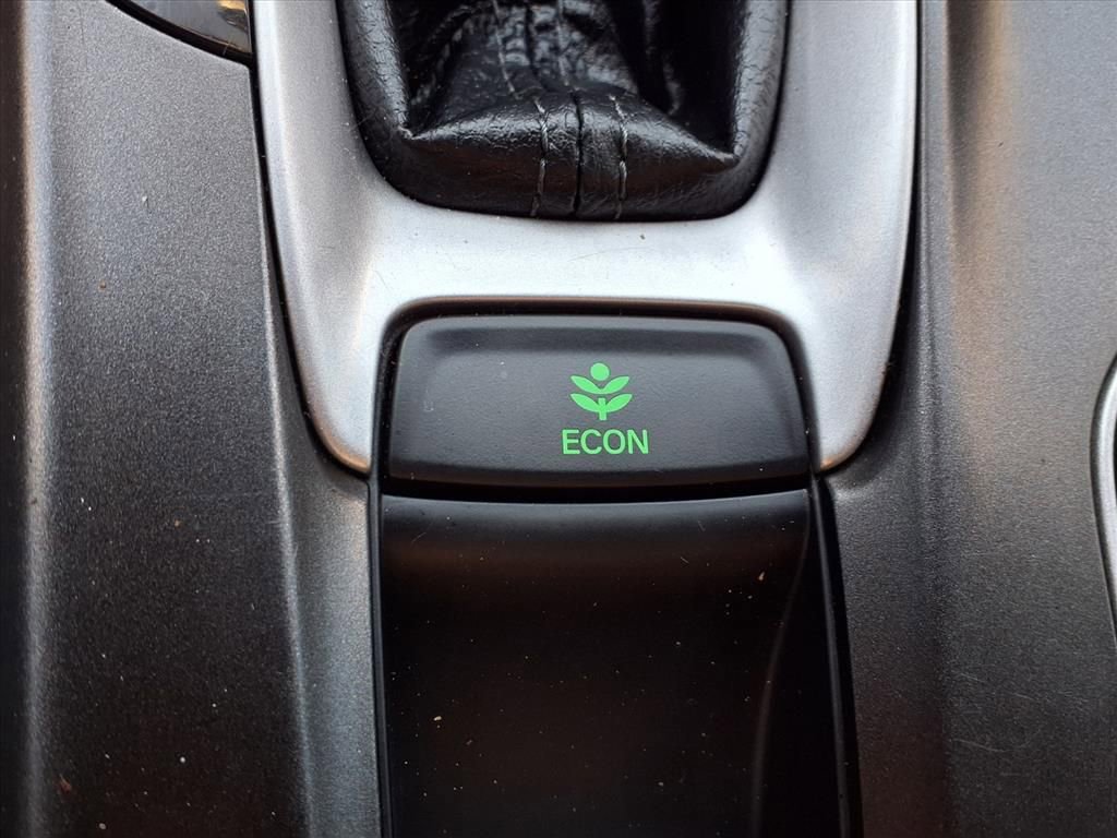 Used 2020 Honda Accord LX image 11