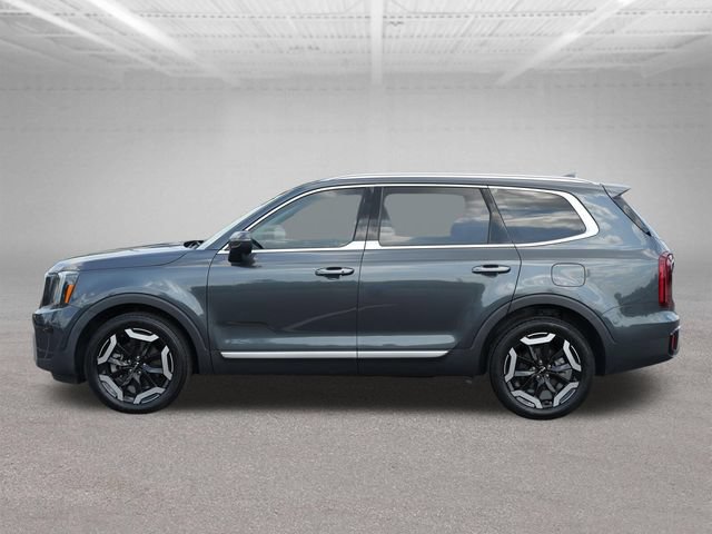 Used 2023 Kia Telluride S FWD image 4