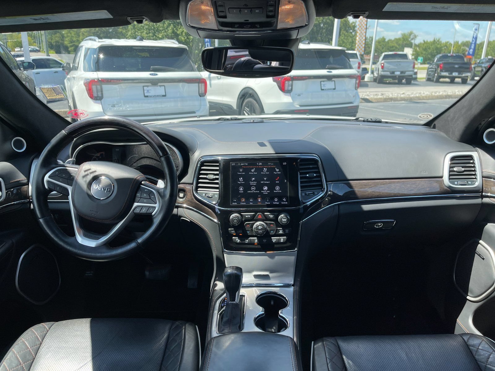 Used 2020 Jeep Grand Cherokee Summit AWD/4WD image 15