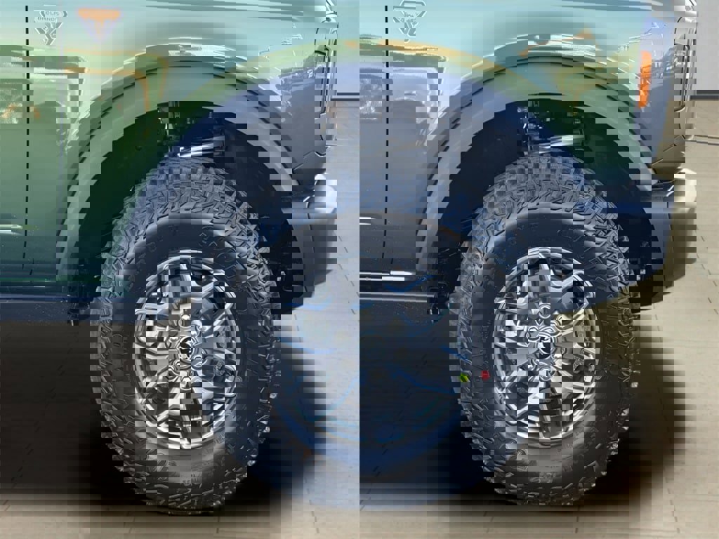 New 2025 Ford Bronco Badlands image 44