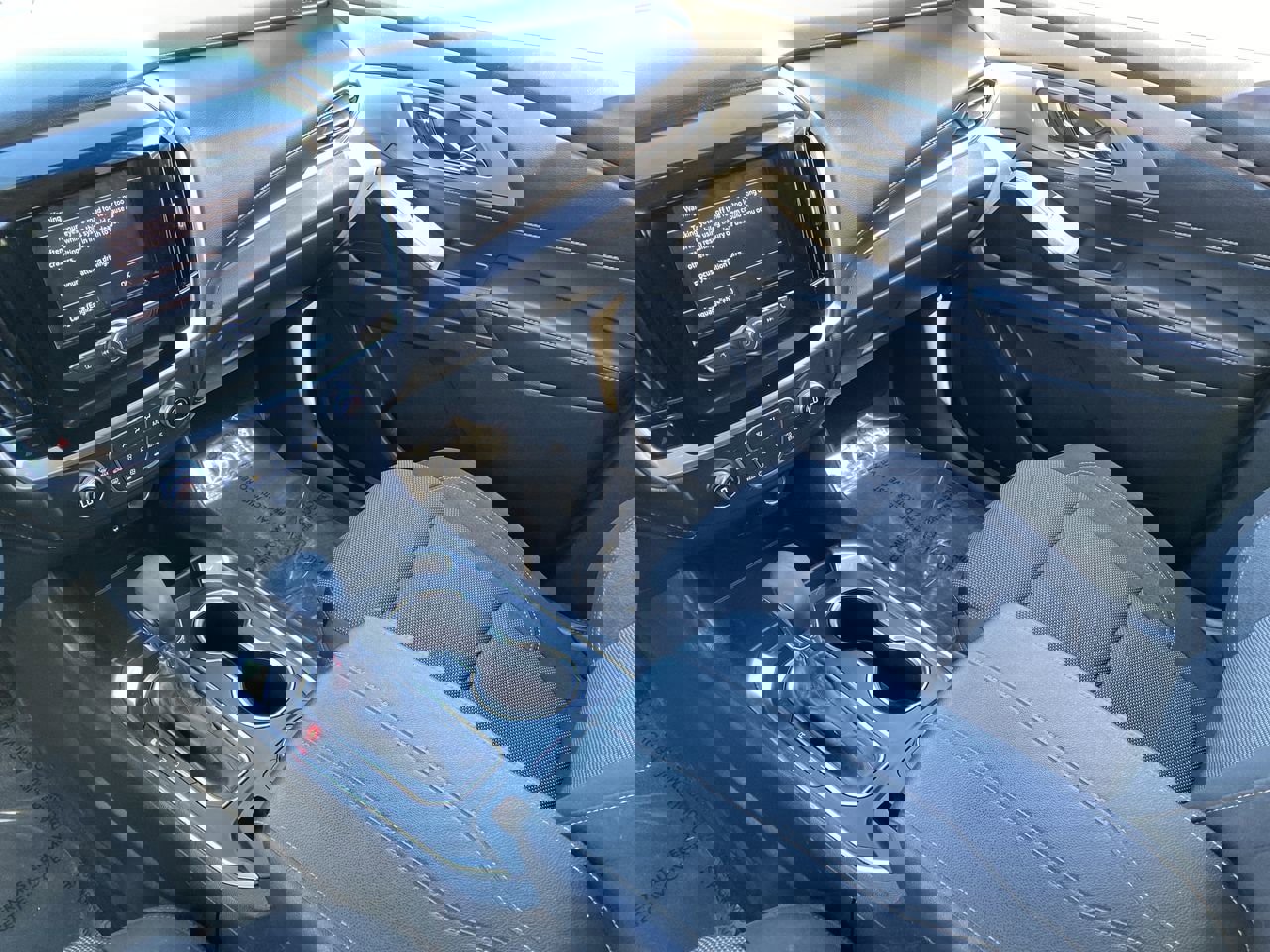 Used 2021 Chevrolet Traverse LS image 22