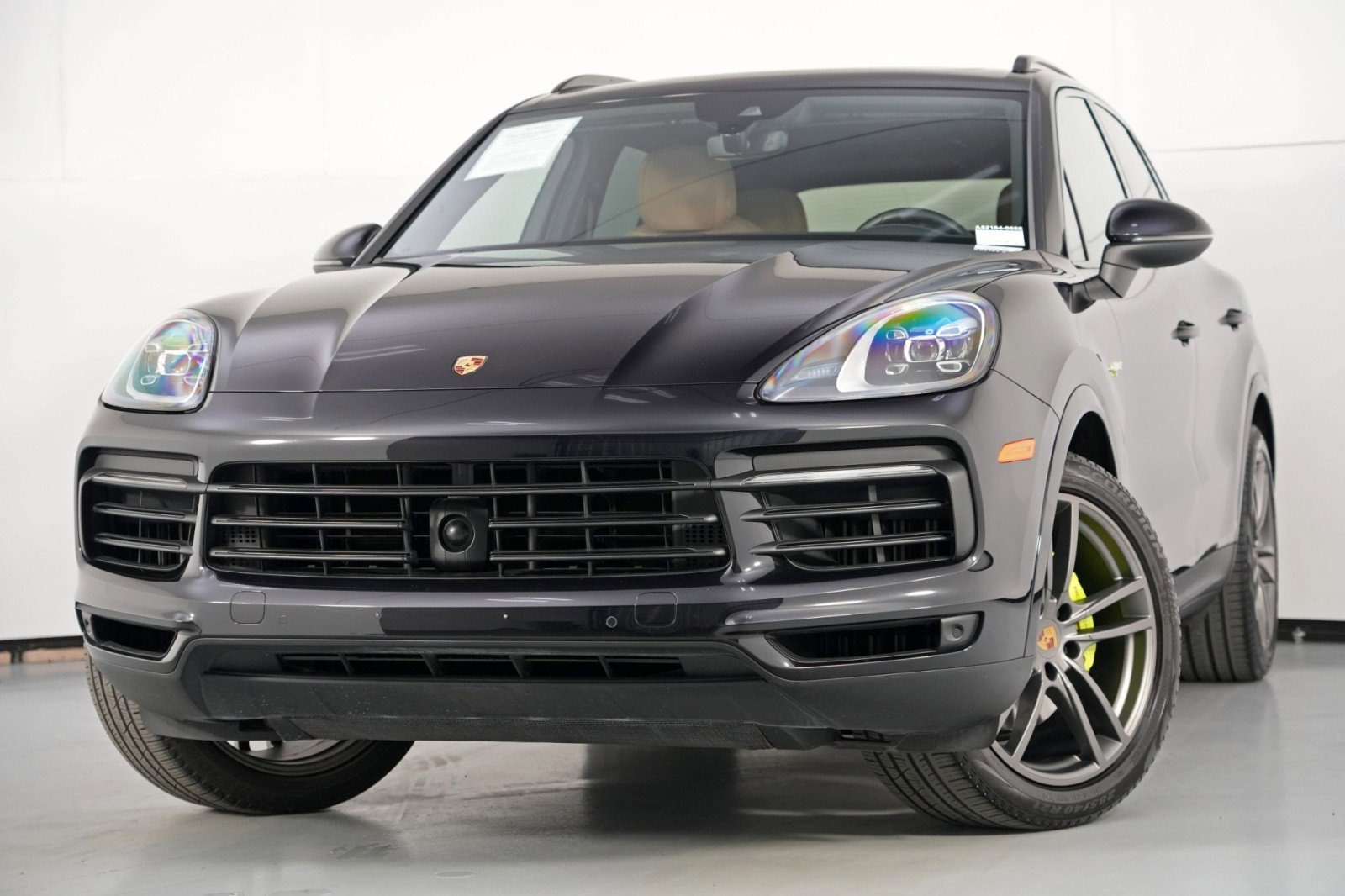 Used 2019 Porsche Cayenne E-Hybrid image 3
