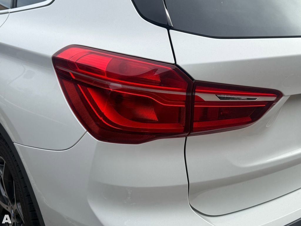 Used 2017 BMW X1 xDrive28i AWD/4WD image 9