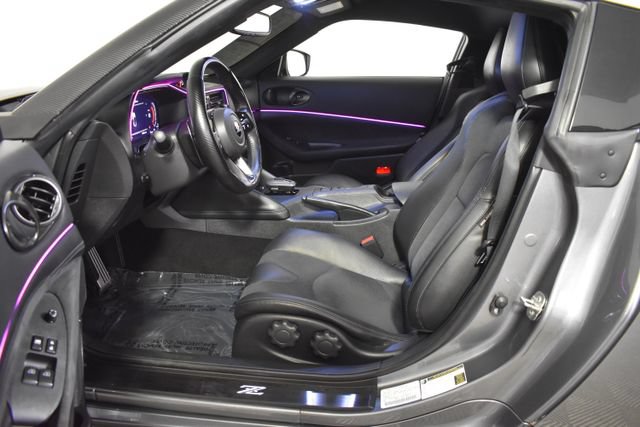 Used 2025 Nissan Z Performance w/ Floor Mat Package RWD image 12