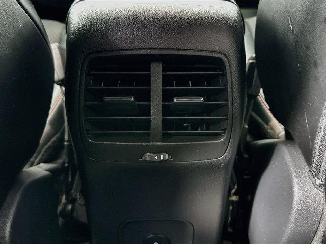 Used 2025 Ford Escape ST-Line FWD image 23