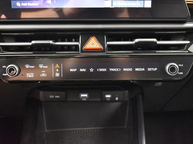 Certified 2025 Kia Niro Wind image 19