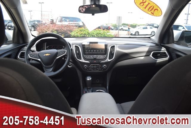 Certified 2018 Chevrolet Equinox LT w/ Sun & Infotainment Package FWD image 3