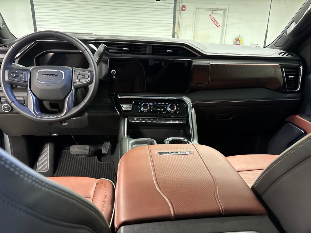 Certified 2025 GMC Sierra 2500 Denali Ultimate image 31