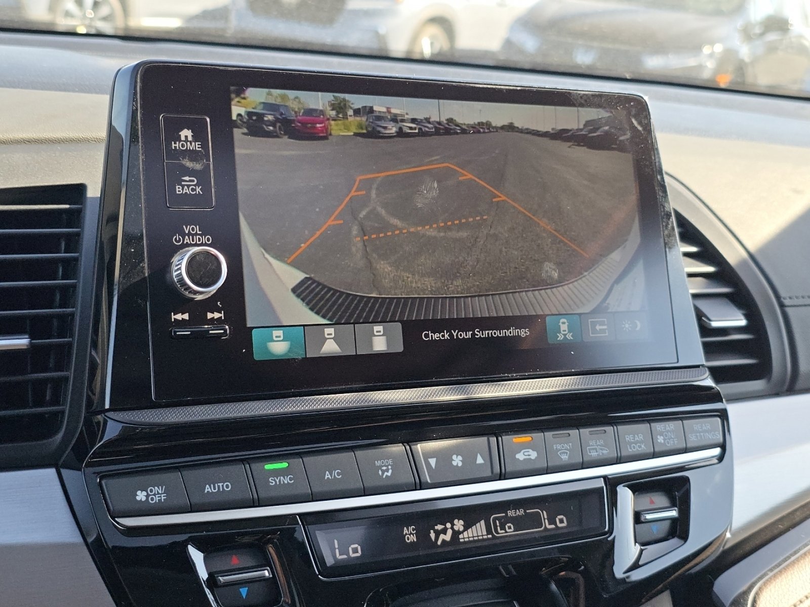 New 2026 Honda Odyssey Touring image 5