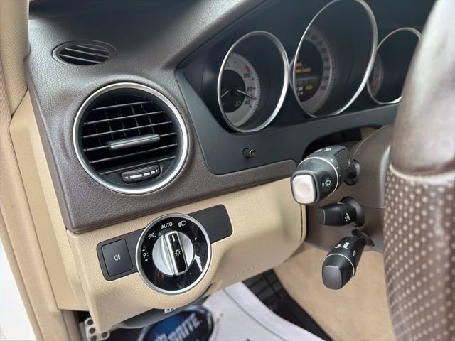 Used 2014 Mercedes-Benz C 300 4MATIC Sedan image 28